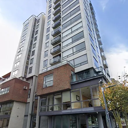 Millennium Tower Penthouse Lägenhet
